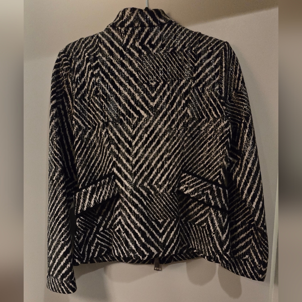 Frank Lyman MONTREAL Black and White Geometric Blazer - Picture 2 of 5